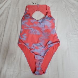 NWT Nike Swim One-Piece Swin Suit